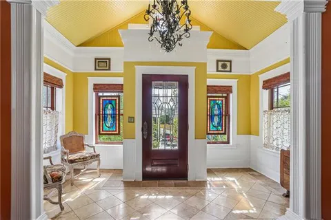 $1,045,000 | 965 Taft Place, New Orleans, LA 70119