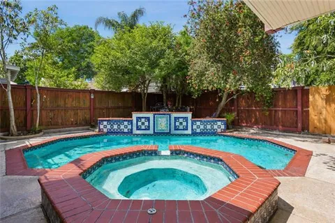 $1,045,000 | 965 Taft Place, New Orleans, LA 70119