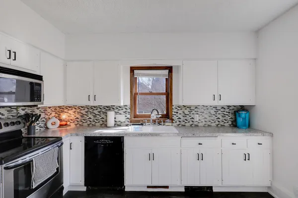 $215,000 | 360 McGrann Street, Green Isle, MN 55338