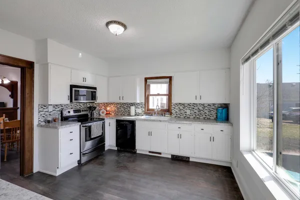 $215,000 | 360 McGrann Street, Green Isle, MN 55338