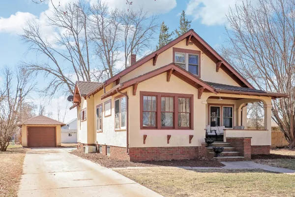 $215,000 | 360 McGrann Street, Green Isle, MN 55338