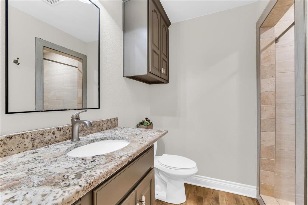 314 Bend Of The Bosque Road China Spring, TX 76633 - Photo 27 of 38 Guest Full Bath 3
