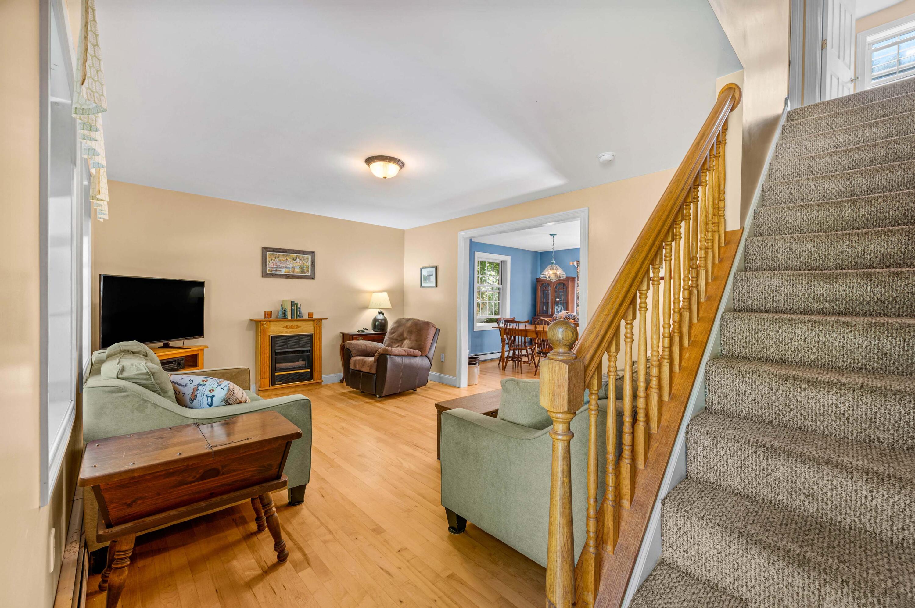 33 Anthoine Road Windham, ME 04062 - Photo 19 of 52 19-33-Anthoine-Rd-19