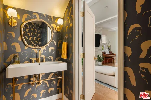 $3,995,000 | 10596 Cushdon Avenue, Los Angeles, CA 90064