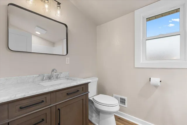 $449,900 | 1021 13th Avenue, Grafton, WI 53024