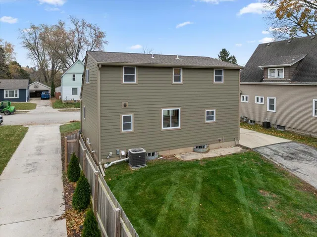 $449,900 | 1021 13th Avenue, Grafton, WI 53024