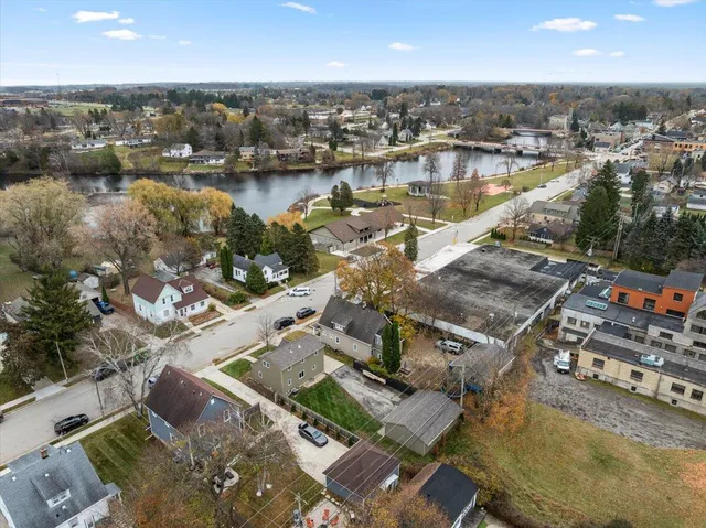 $449,900 | 1021 13th Avenue, Grafton, WI 53024