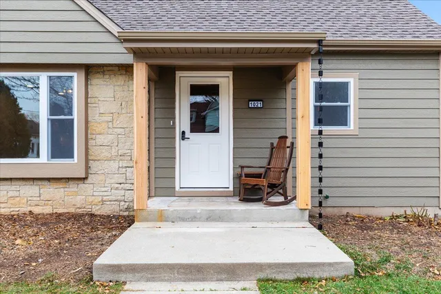 $449,900 | 1021 13th Avenue, Grafton, WI 53024