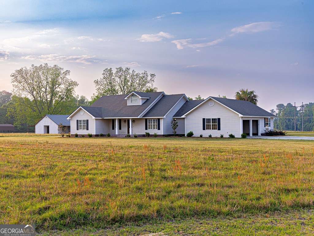7837 Val Del Road Adel, GA 31620 - Photo 1 of 48