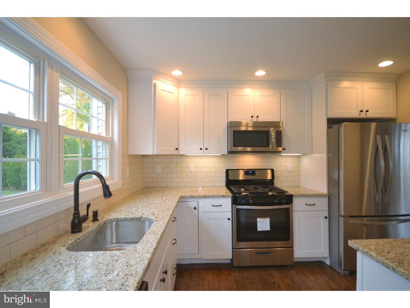 1107 Norwalk Road Philadelphia, PA 19115 - Photo 3 of 24