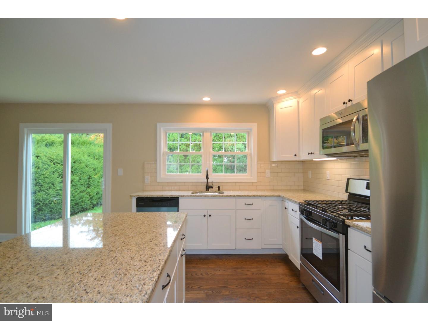 1107 Norwalk Road Philadelphia, PA 19115 - Photo 4 of 24