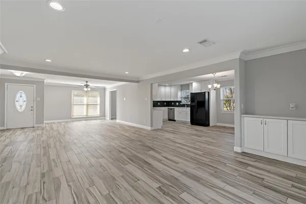 $2,495 | 11403 Braewick Drive, Houston, TX 77035