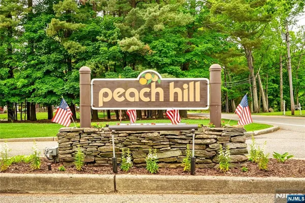 $680,000 | 23 Peach Hill Court, Ramsey, NJ 07446