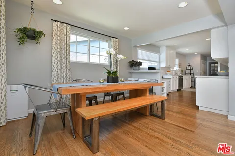 $1,599,000 | 13006 West Magnolia Boulevard, Sherman Oaks, CA 91423
