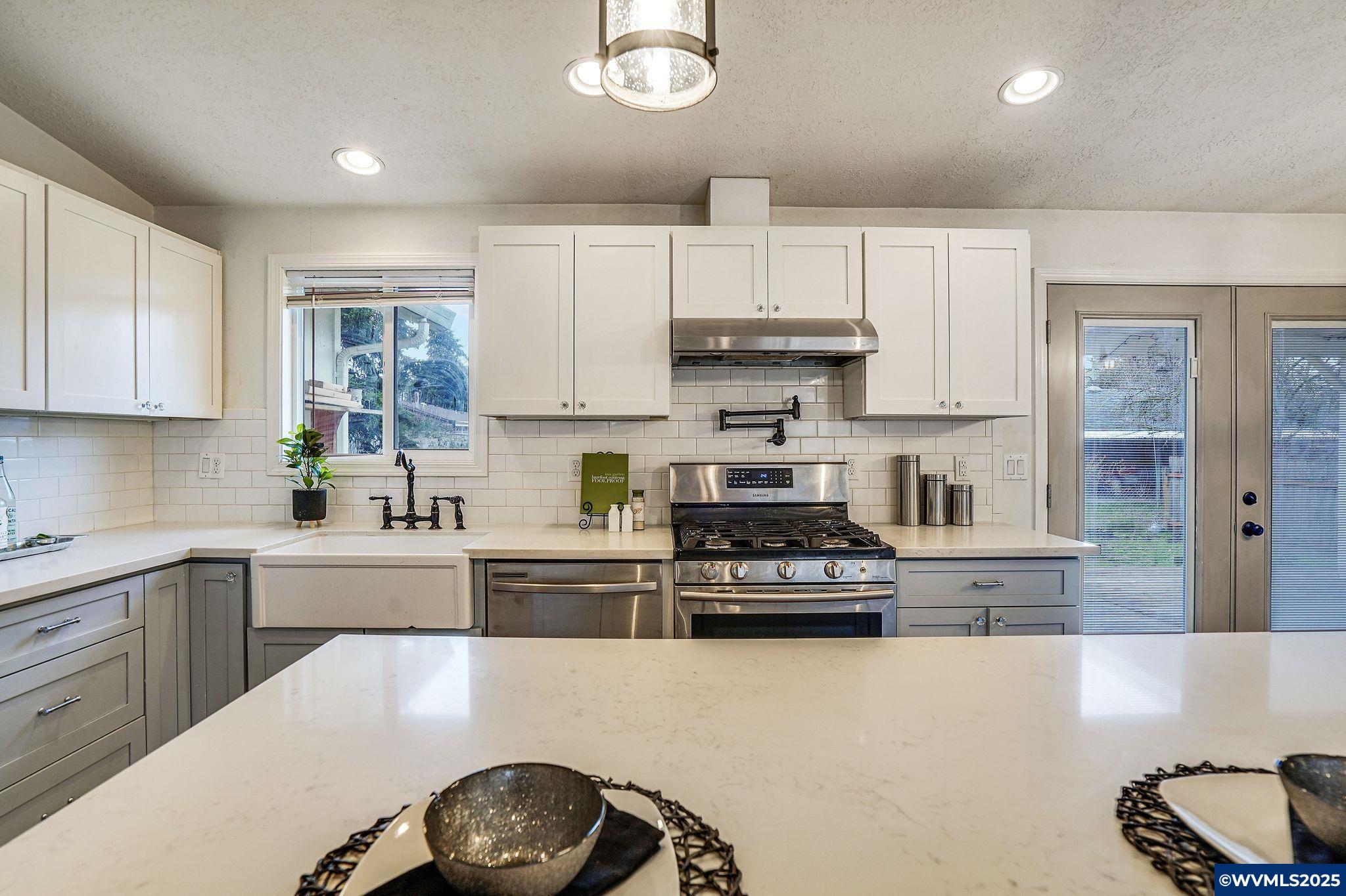 1455 Davis Road South Salem, OR 97306 - Photo 8 of 34 Gallery Image 8