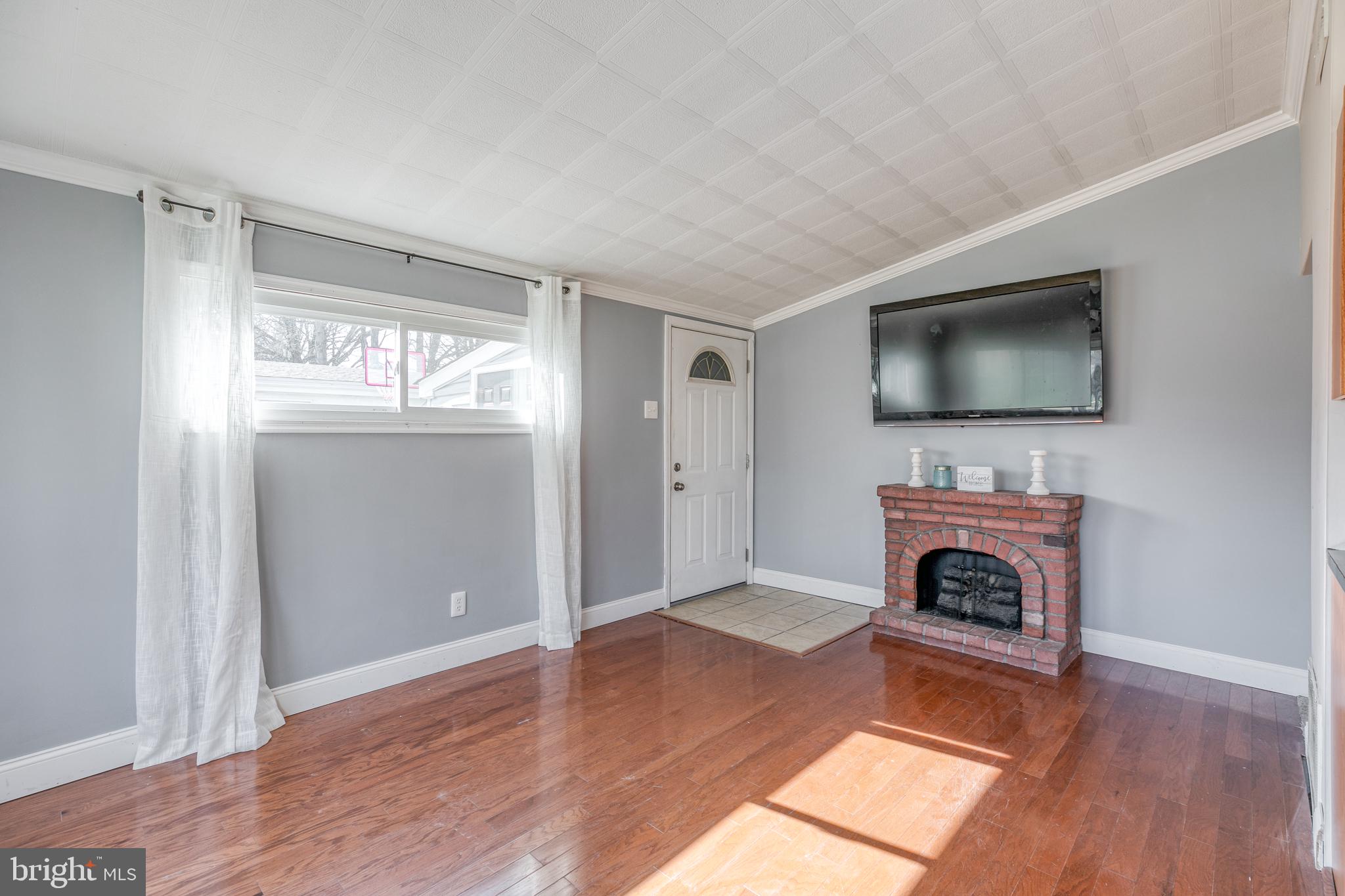520 Estate Road Maple Shade, NJ 08052 - Photo 6 of 28