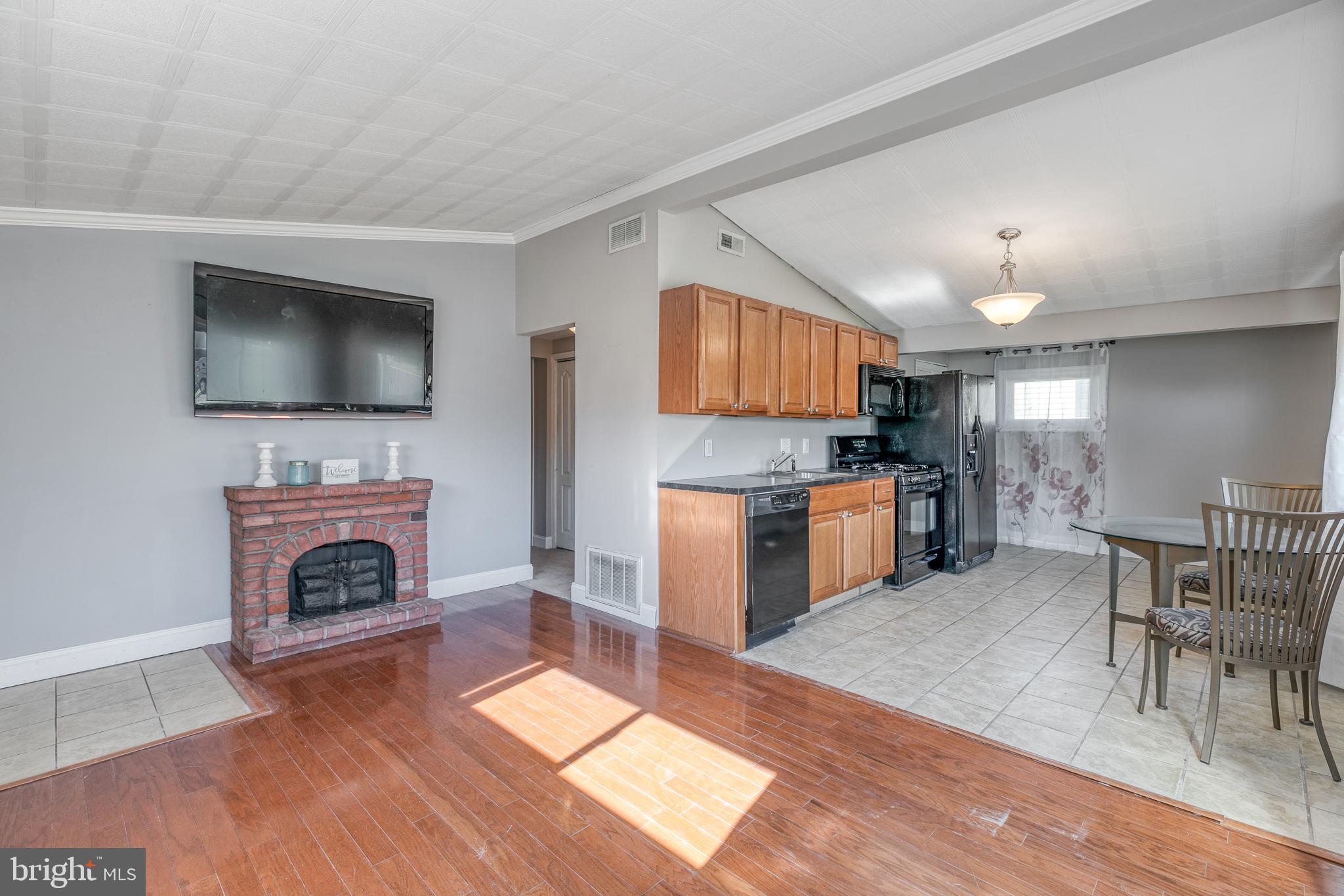 520 Estate Road Maple Shade, NJ 08052 - Photo 7 of 28
