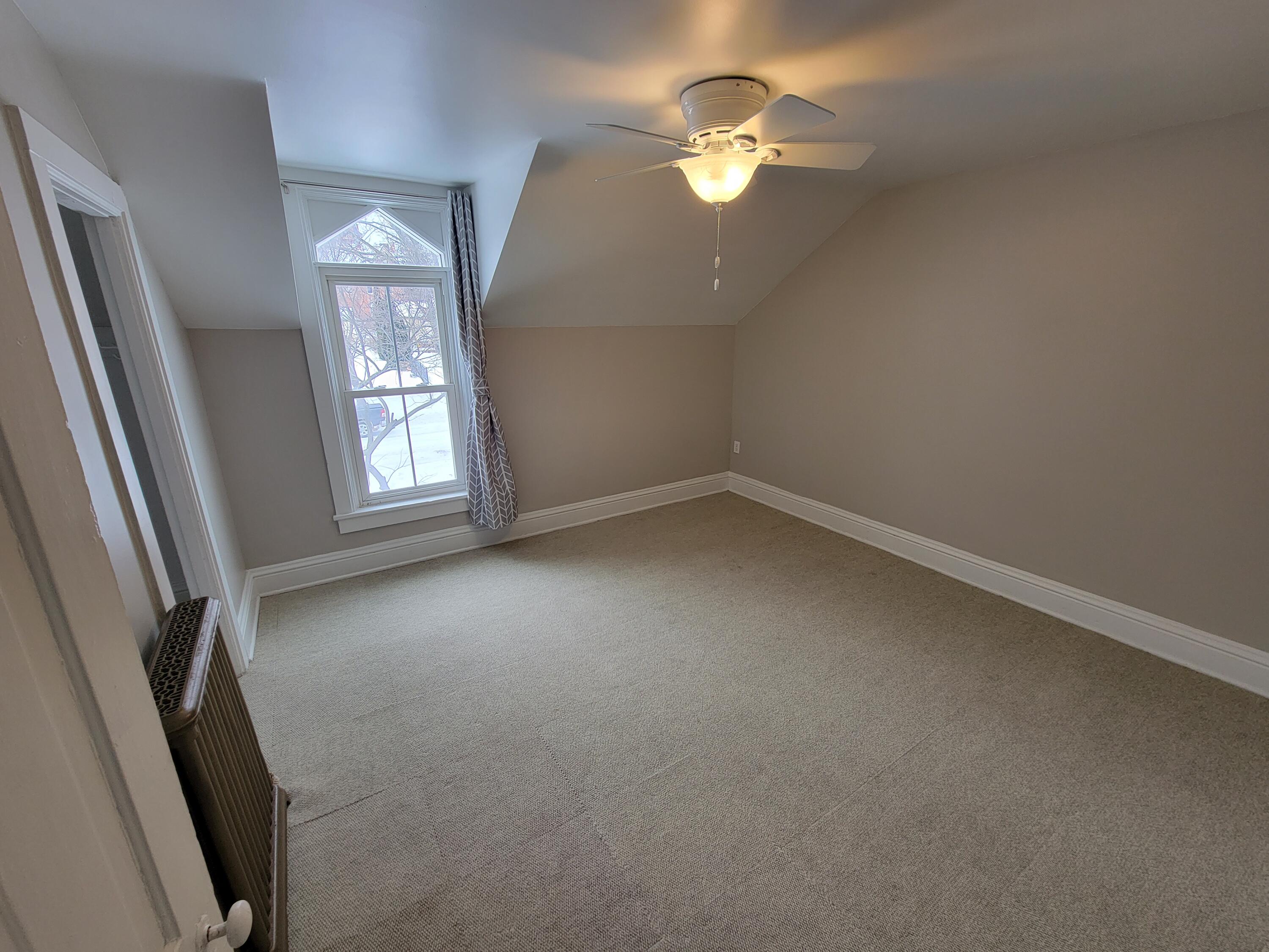 418 2nd Street, Unit 2 Manistee, MI 49660 - Photo 11 of 20 (11) Bedroom 1