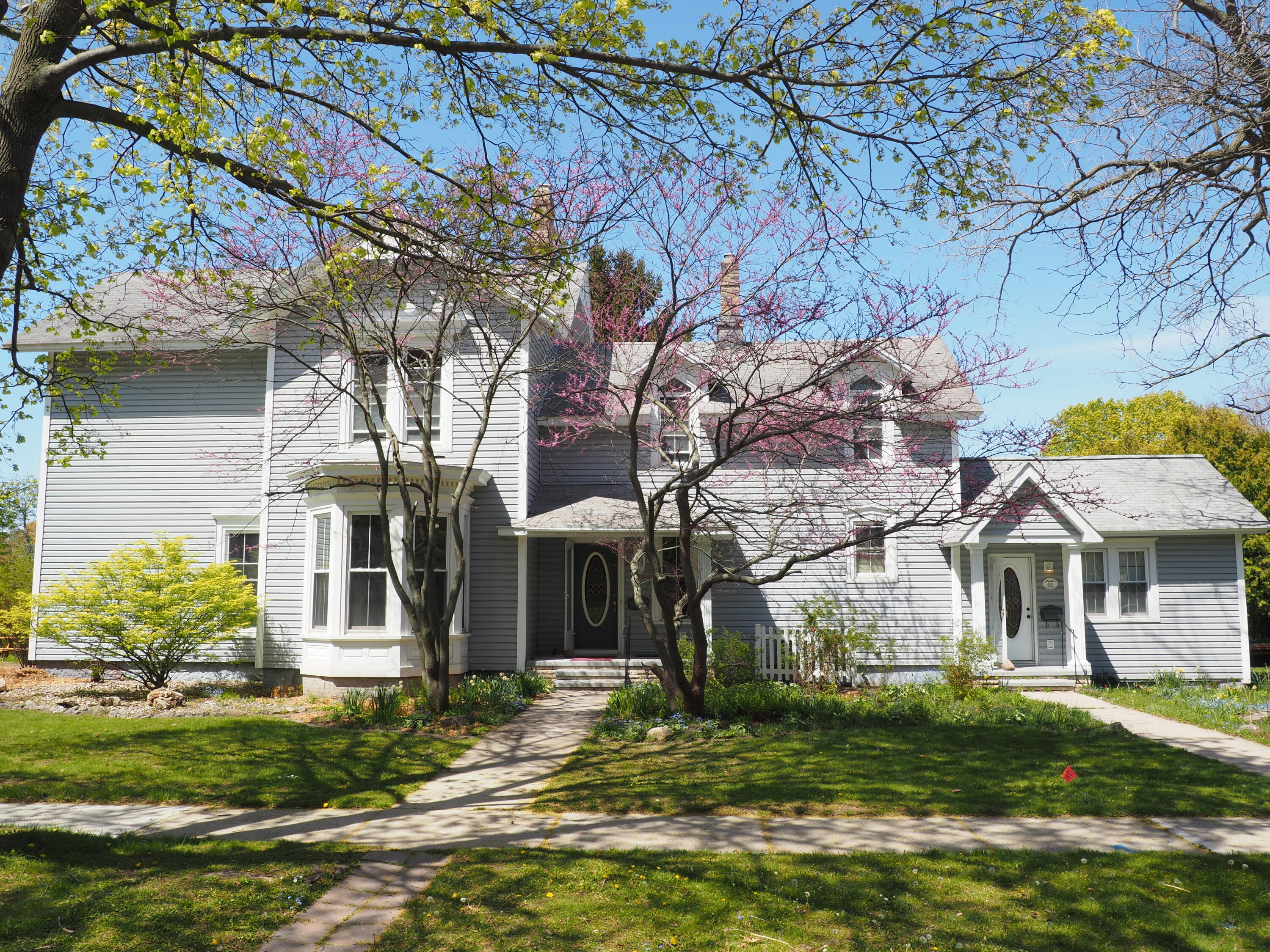 418 2nd Street, Unit 2 Manistee, MI 49660 - Photo 18 of 20 Exterior 418 2nd