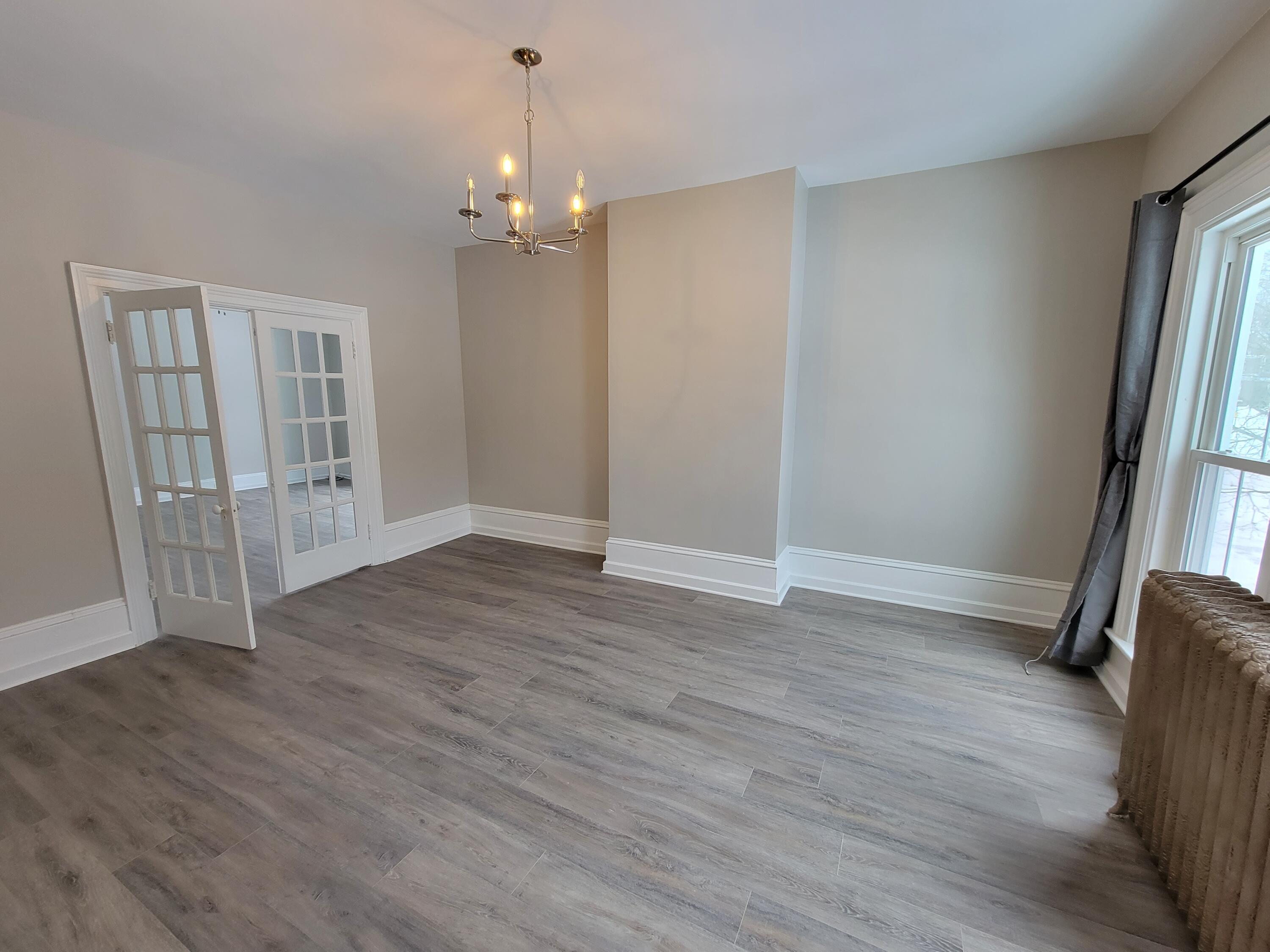 418 2nd Street, Unit 2 Manistee, MI 49660 - Photo 6 of 20 (6) Living Rm