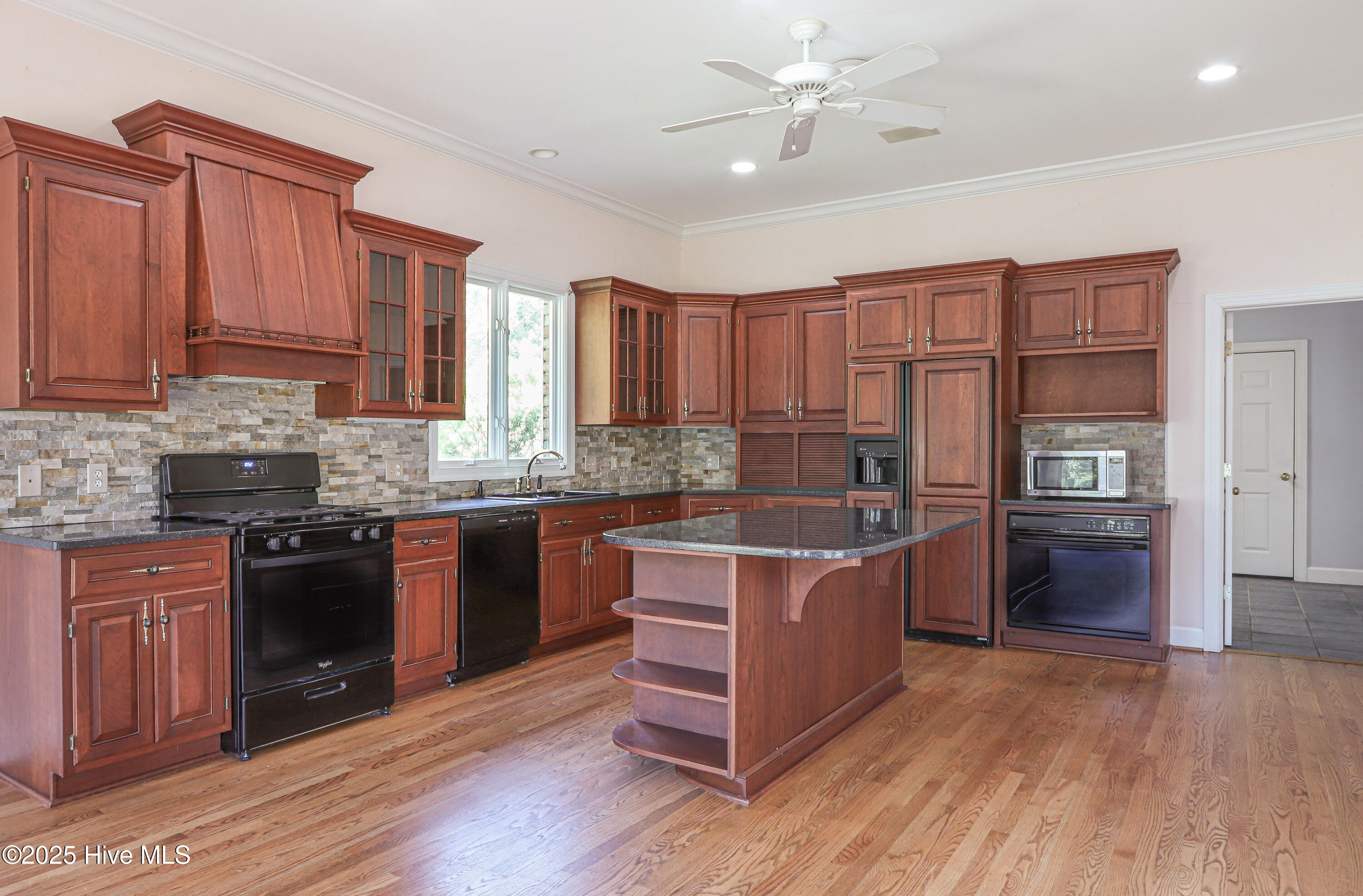 535 Donald Ross Drive Pinehurst, NC 28374 - Photo 14 of 48 IMG_8016