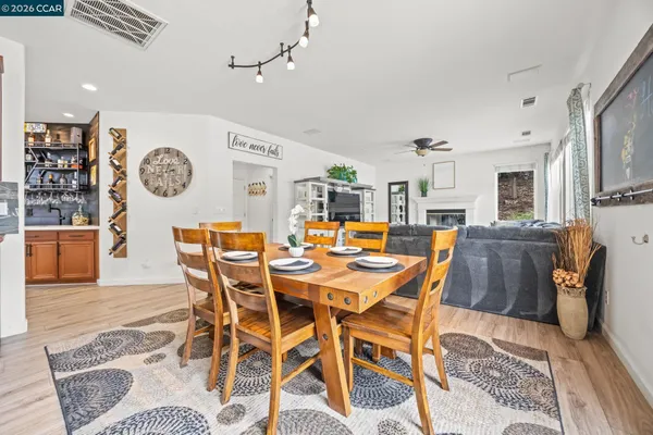 $1,550,000 | 911 Autumn Oak Circle, Concord, CA 94521