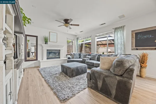 $1,550,000 | 911 Autumn Oak Circle, Concord, CA 94521