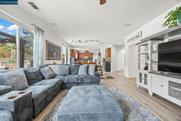 $1,550,000 | 911 Autumn Oak Circle, Concord, CA 94521