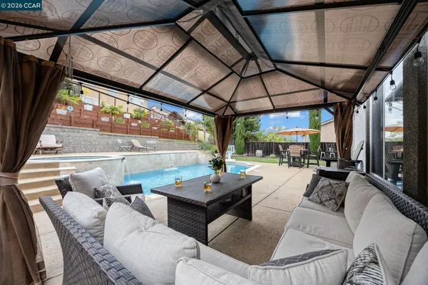 $1,550,000 | 911 Autumn Oak Circle, Concord, CA 94521