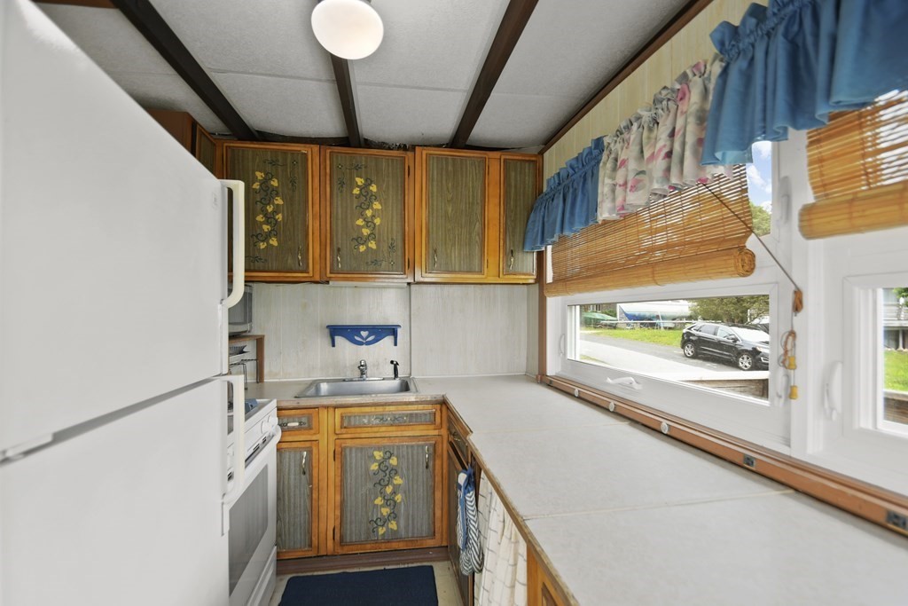 15 River Terrace Wareham, MA 02571 - Photo 12 of 42