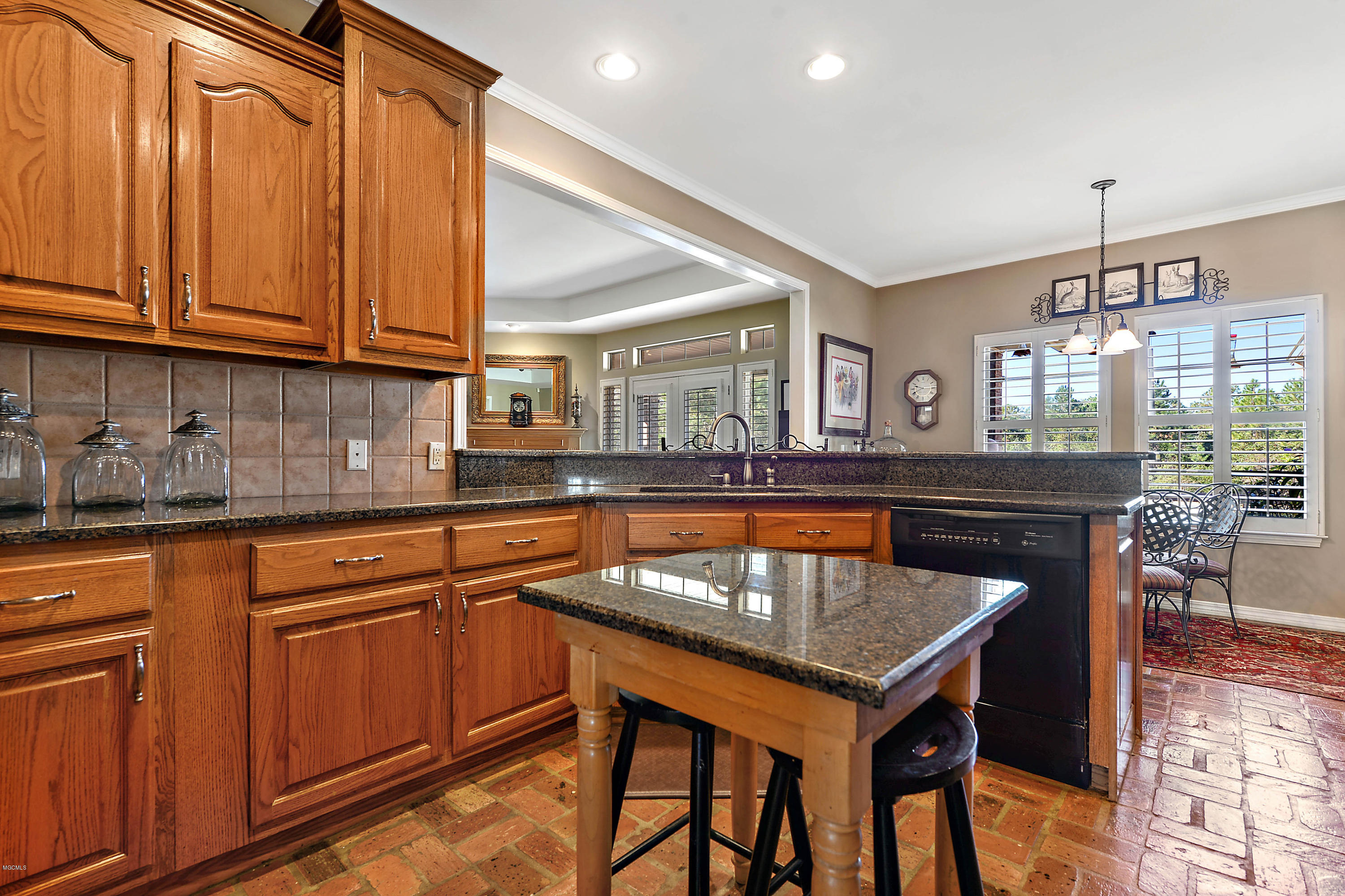 13321 Pulpwood Road Ocean Springs, MS 39565 - Photo 7 of 35 007