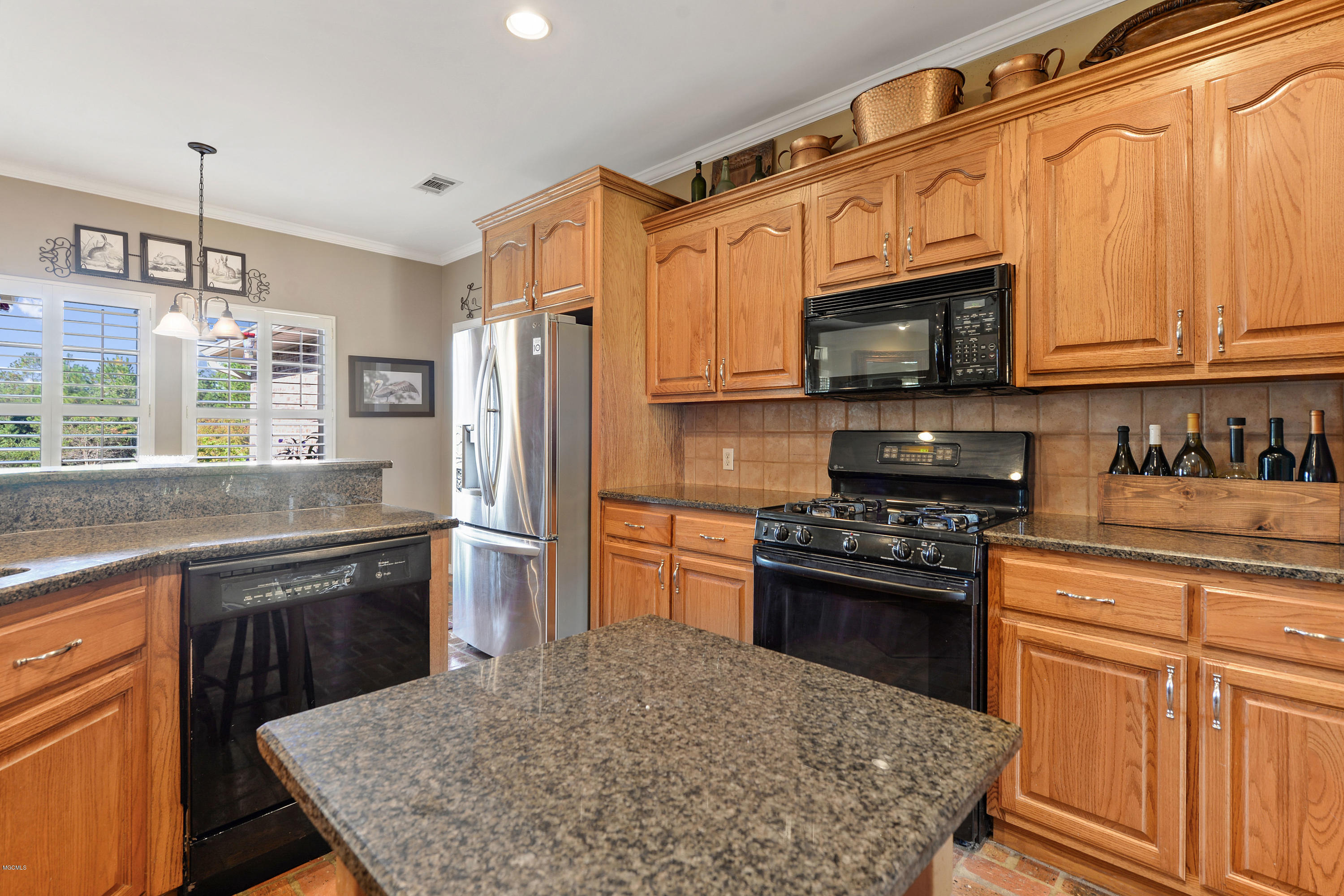 13321 Pulpwood Road Ocean Springs, MS 39565 - Photo 8 of 35 008
