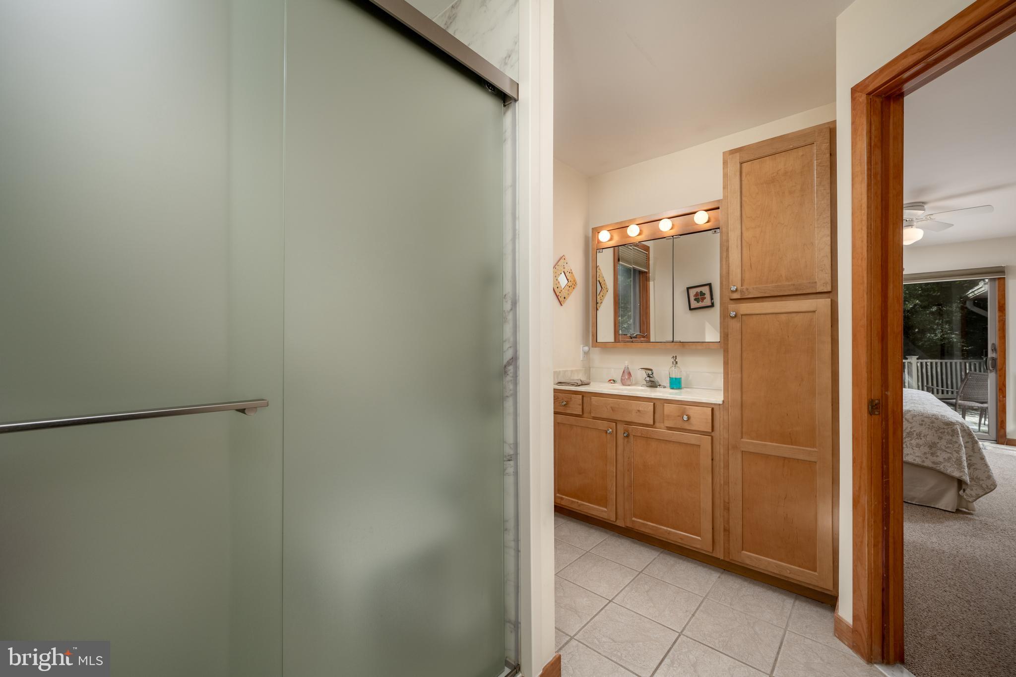 408 Periwinkle Road South Bethany, DE 19930 - Photo 25 of 38 En-suite bathroom in the primary bedroom