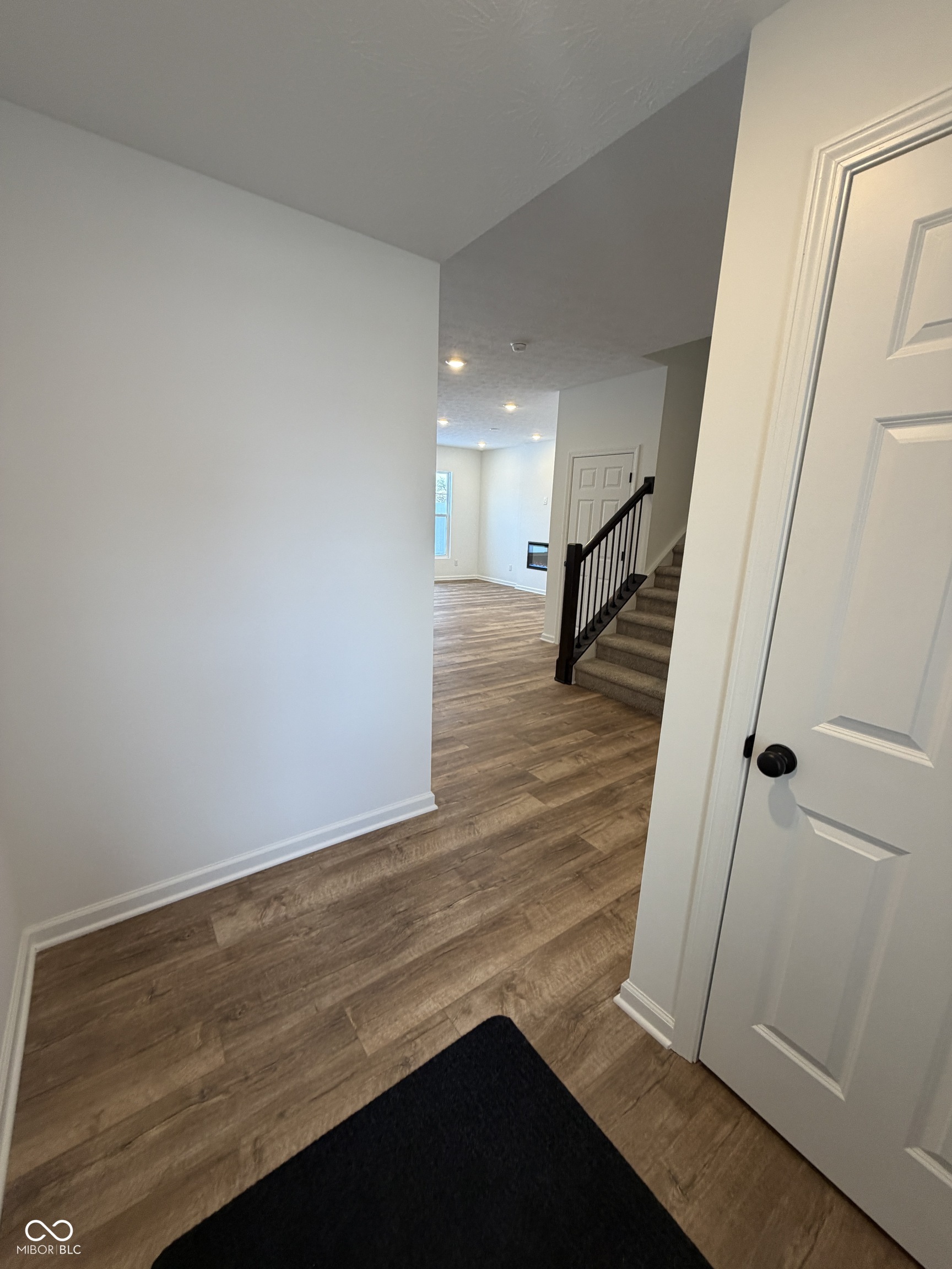 12609 Morning Rdg Way Noblesville, IN 46060 - Photo 4 of 41