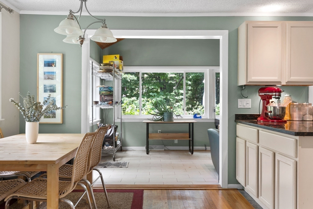14 Burt Road Wilmington, MA 01887 - Photo 7 of 25 Gallery Image 7