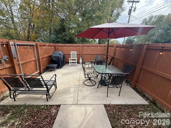 $1,400 | 301 South Mountain Street, Cherryville, NC 28021