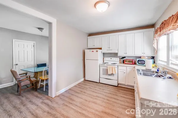 $1,400 | 301 South Mountain Street, Cherryville, NC 28021