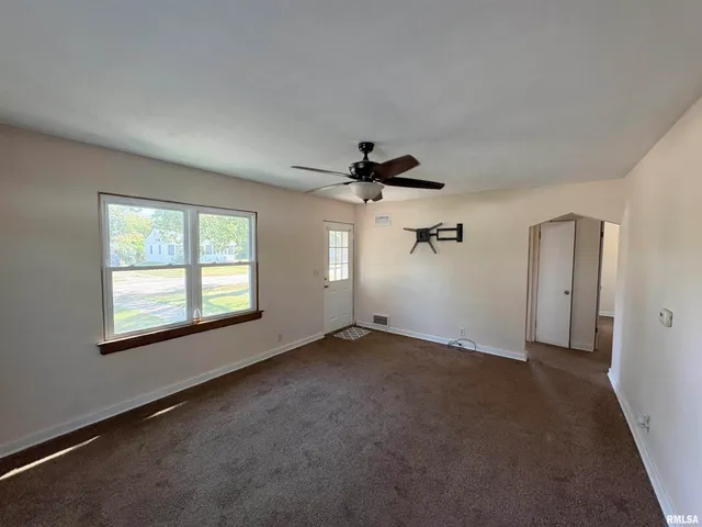 $100,000 | 1523 North Wilson Street, Chillicothe, IL 61523