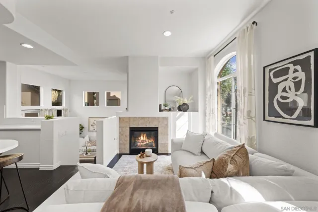 $985,000 | 2816 Villas Way, San Diego, CA 92108