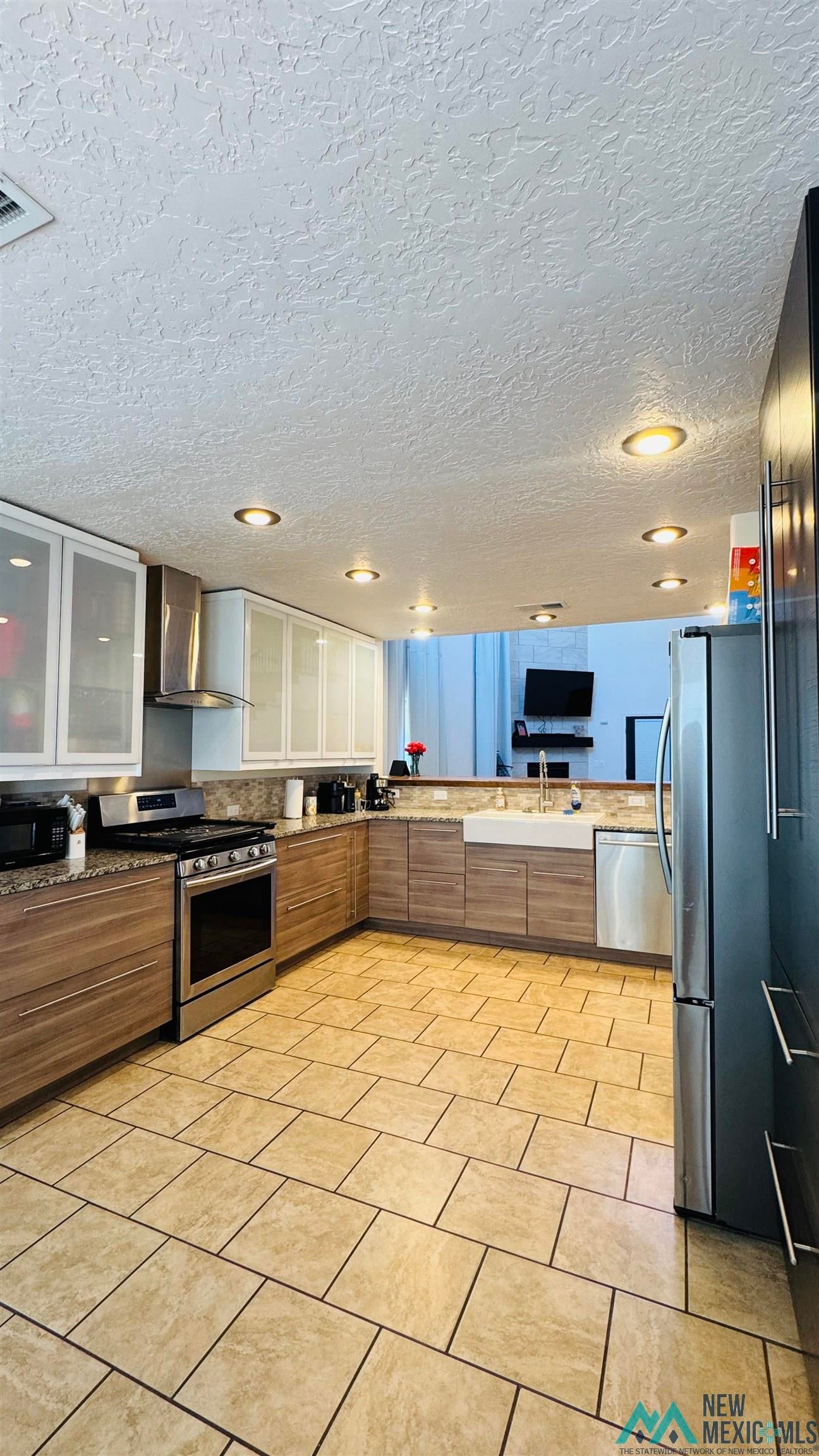 4804 West Big Red Road Hobbs, NM 88240 - Photo 4 of 27 Gallery Image 4