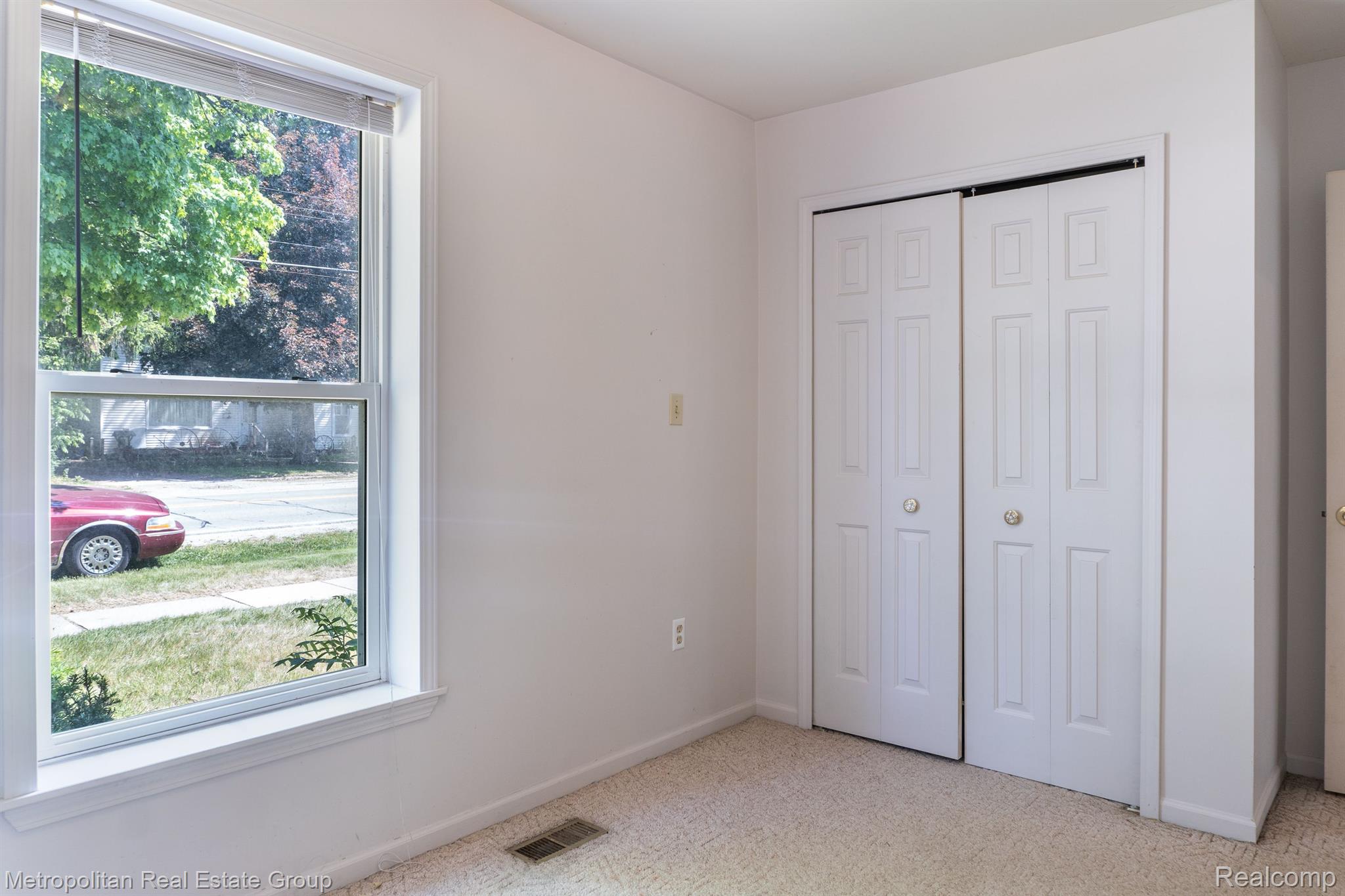 10324 Maple Road Hartland, MI 48353 - Photo 15 of 39 Gallery Image 15