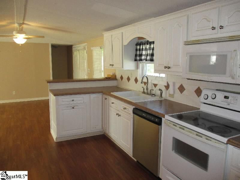 32 Hall Street Cross Hill, SC 29332 - Photo 12 of 16