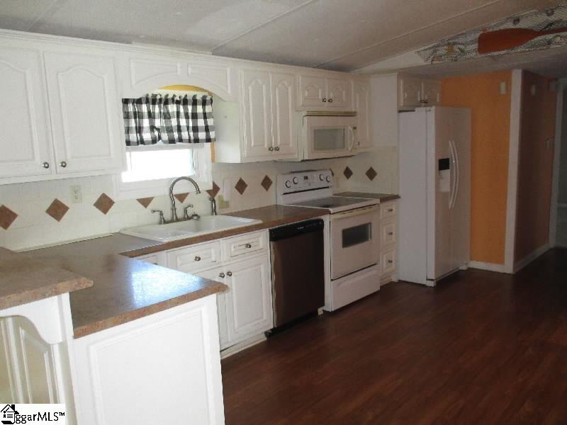 32 Hall Street Cross Hill, SC 29332 - Photo 15 of 16