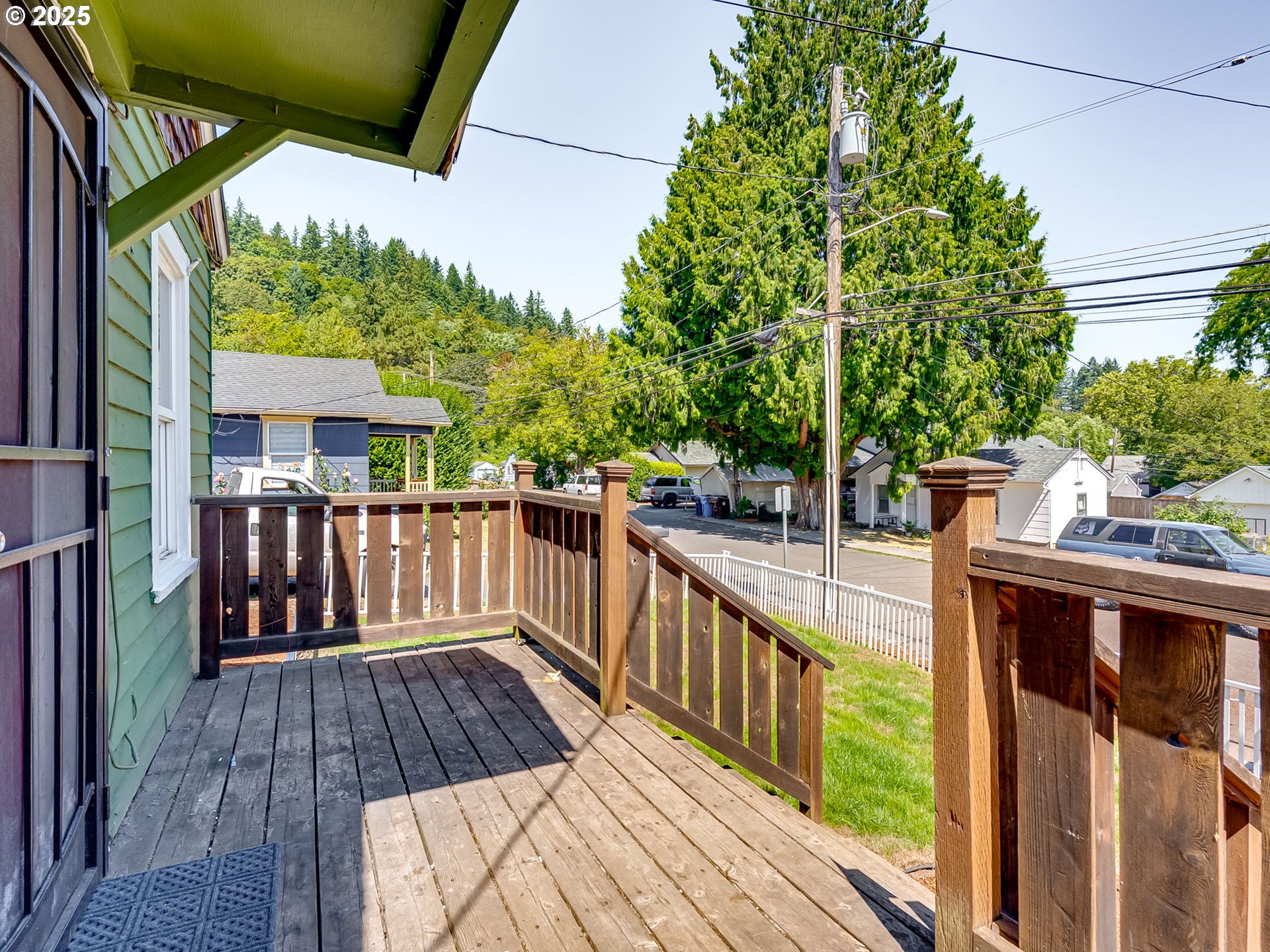 907 Northwest Greeley Street Camas, WA 98607 - Photo 19 of 31 a view of balcony with wooden floor and seating space