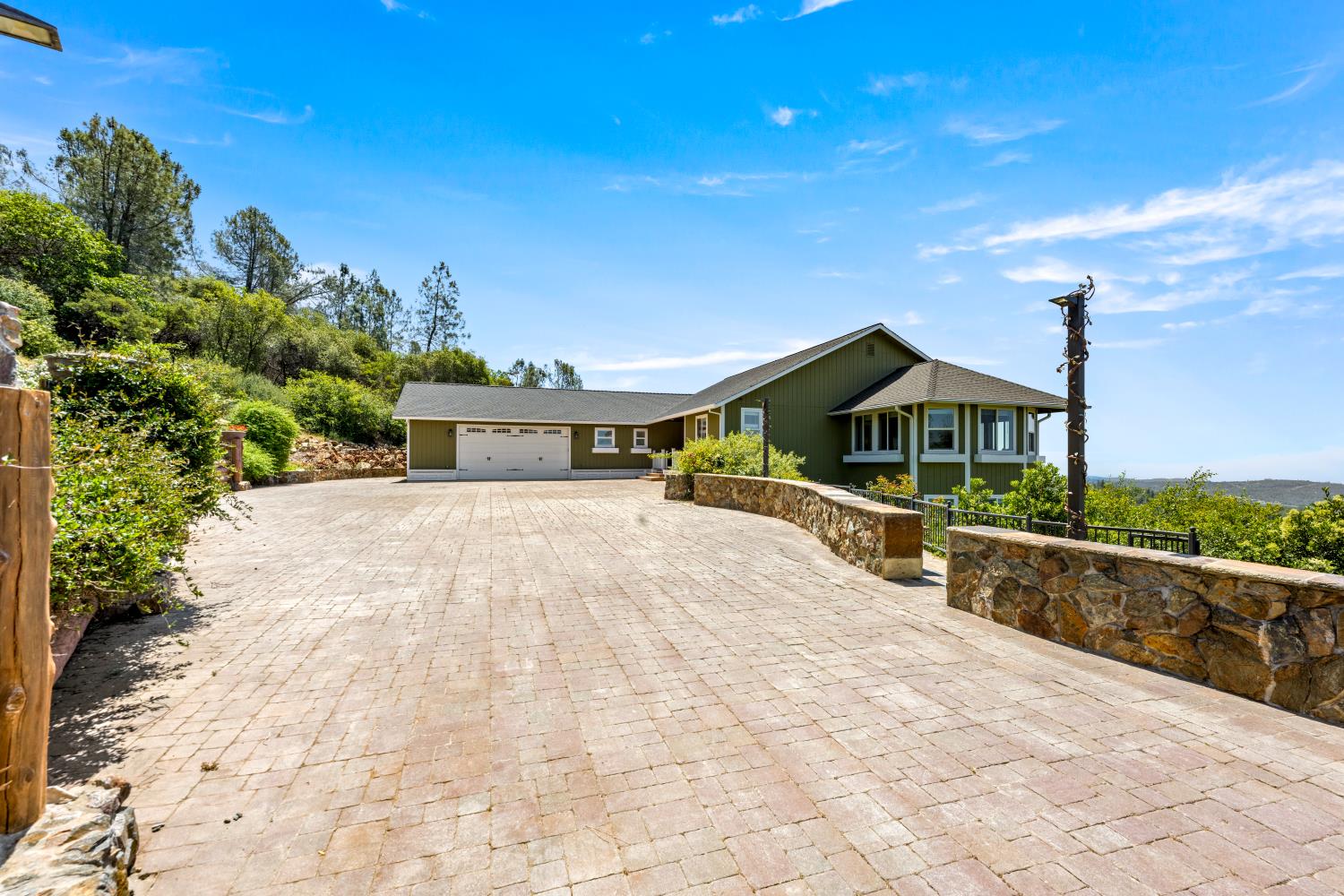 15438 Tarr Ditch Road Grass Valley, CA 95949 - Photo 3 of 87