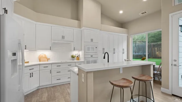 $1,064,950 | 1843 Bella Vista Way, Santa Rosa, CA 95403