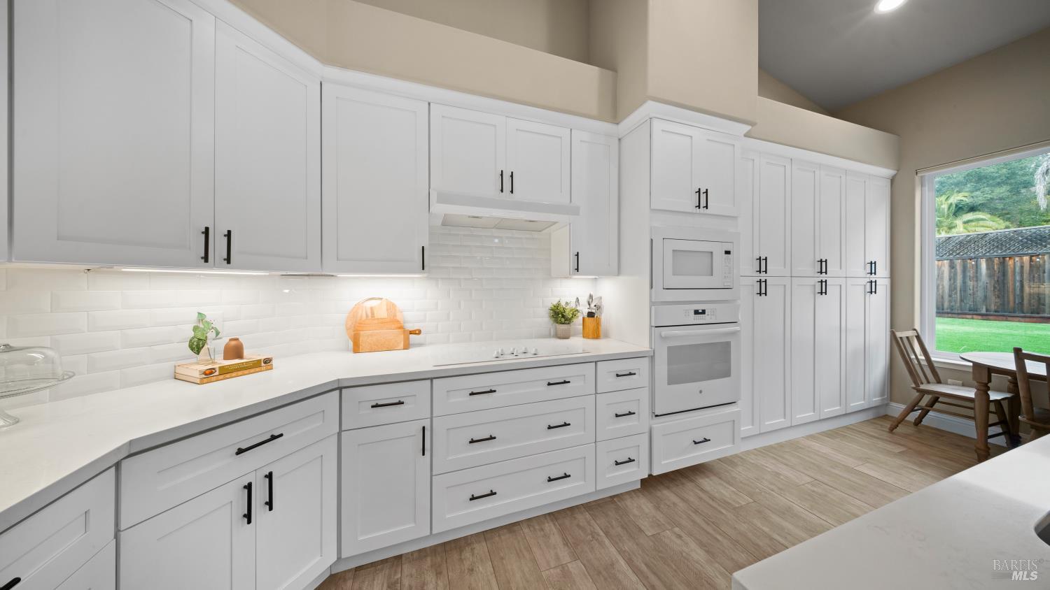 1843 Bella Vista Way Santa Rosa, CA 95403 - Photo 22 of 59