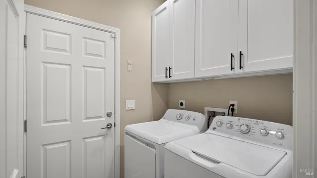 $1,064,950 | 1843 Bella Vista Way, Santa Rosa, CA 95403