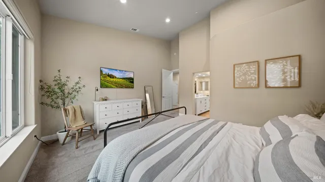 $1,064,950 | 1843 Bella Vista Way, Santa Rosa, CA 95403