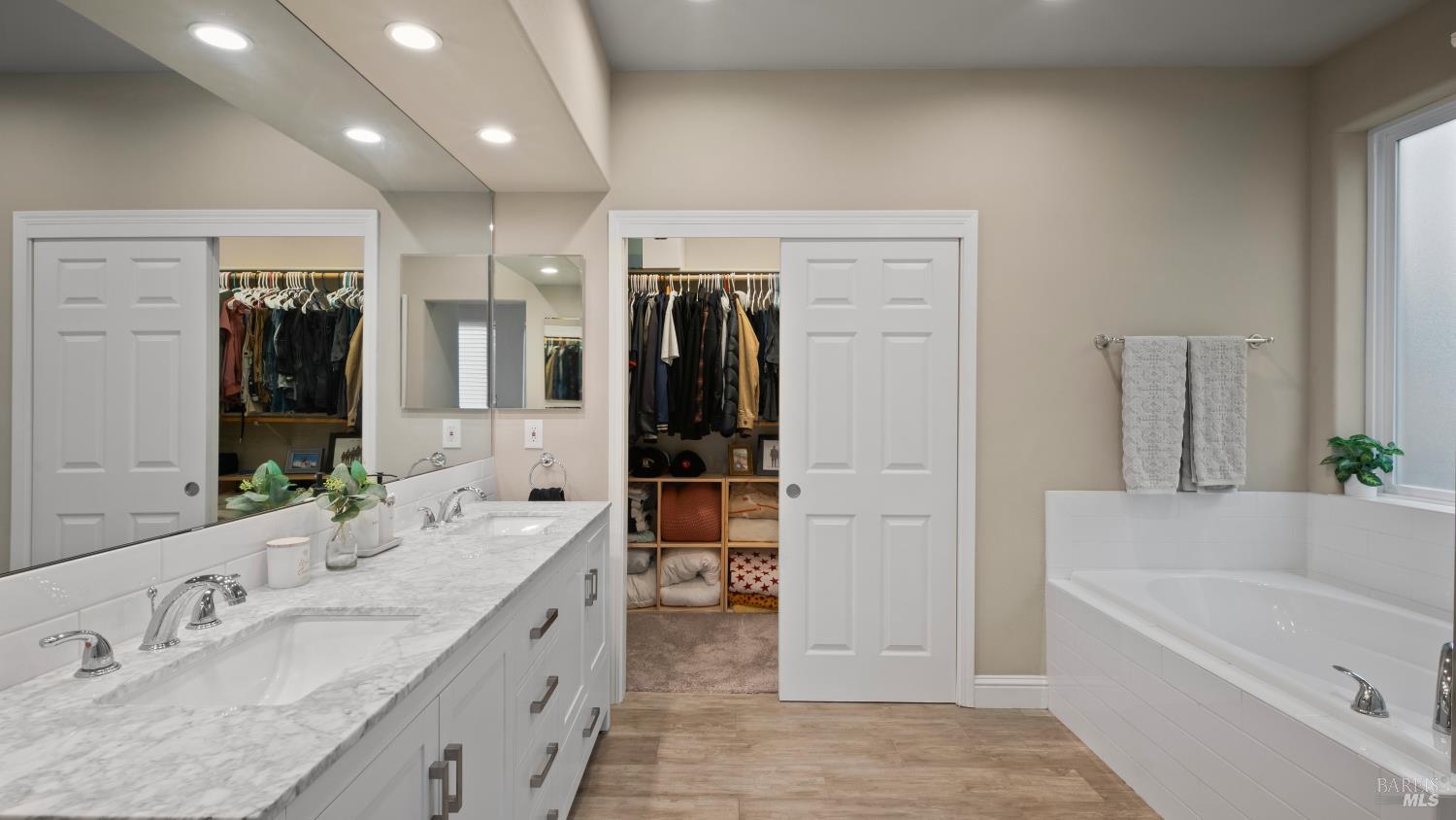 1843 Bella Vista Way Santa Rosa, CA 95403 - Photo 28 of 59